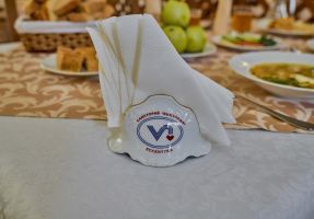 Фотографии столовой и питания в санатории «Виктория»