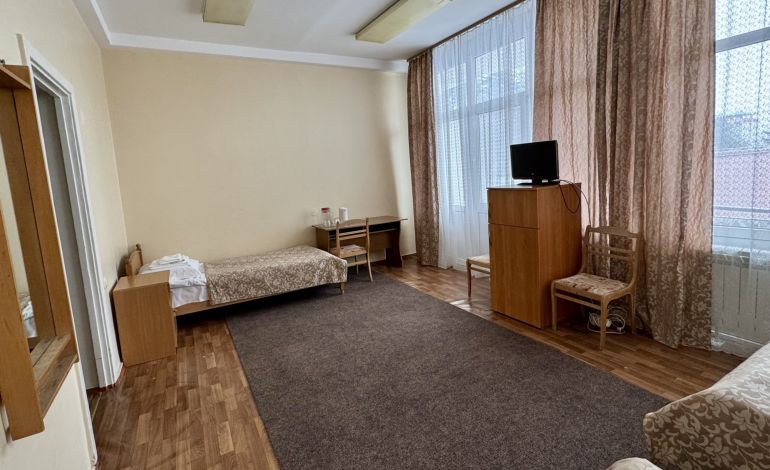3-х местный номер 3 корпус санатория «Виктория» в Ессентуках